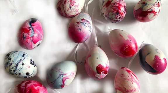 ostereier-faerberei-fertig-mit-faerben-575x320-4560-38669