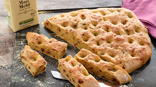 mediterranes-tomaten-focaccia-alnatura-inspiration-505x284-16433-0-16791