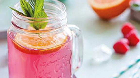 inspriation-sommercocktail-pink-lemonade-575x320-23987