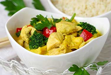 fit-ins-neue-jahr-rezept-bio-primo-ananas-haehnchen-curry-inspiration-376x255-20050