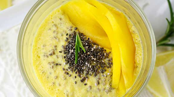 fit-ins-neue-jahr-rezept-bio-primo-chia-mango-pudding-inspiration-575x320-20057