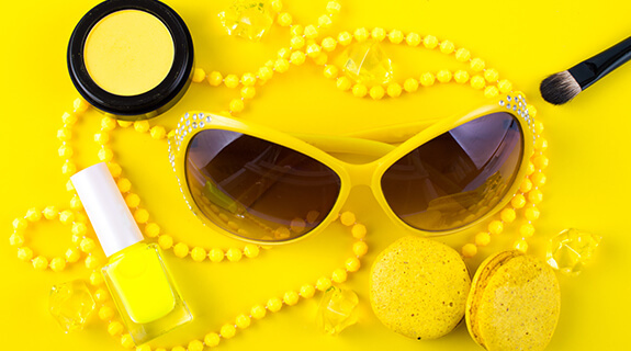aspen-gold-mode-trendfarbe-farbe-des-monats-juli-2019-inspiration-575x320-23935