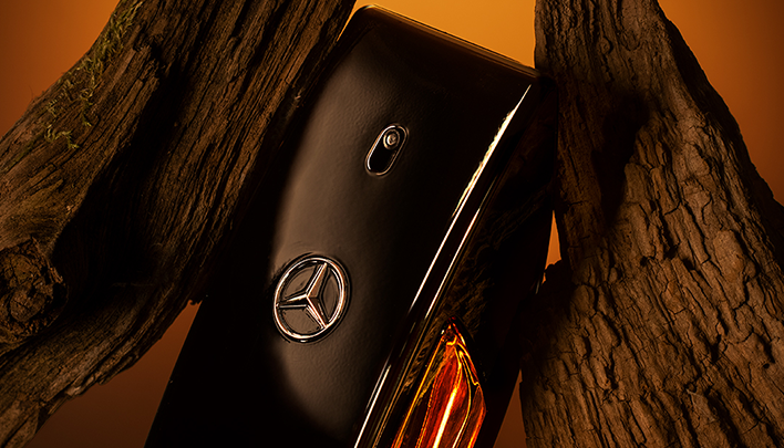 Mercedes-Muller_708x405_0001_Mercedes-Benz-Club-Black-27-l-Rights-December-1st-25