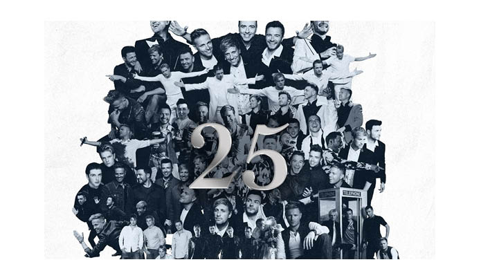 Mehrere Menschen und in der Mitte steht eine 25