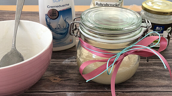 Muttertag-DIY-Koerperpeeling-03-Inspiration-575x320-23814-0