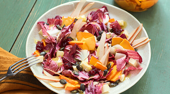 alnatura-kuerbis-radicchiosalat-mit-kuerbis-rezept-inspiration-575x320-28311