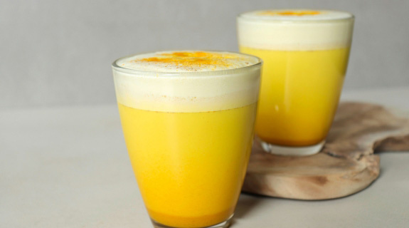 alnavit-erkaeltungszeit-kardamom-drink-575x320-99432-0