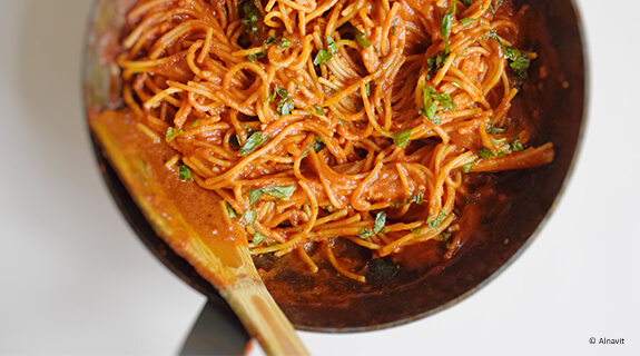 one-pot-spaghetti-alnavit-575x320px-86002-0