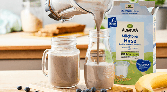 alnatura-fruehstueck-heidelbeer-bananen-smoothie-575x320-75347