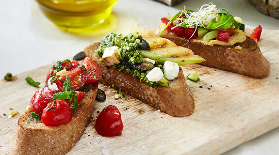 alnavit-italienisch-geniessen-tomaten-bruschetta-inspiration-575x320px-26781