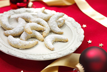 glutenfreie-weihnachtsbäckerei-vanillekipferl-alnavit-inspiration-376x255-17545-0