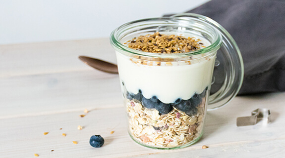 glutenfreier-hafer-fruechtemuesli-rezept-alnavit-inspiration-575x320-24608