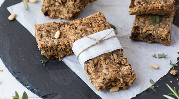 glutenfreier-hafer-herzhafte-riegel-inspiration-575x320-41565