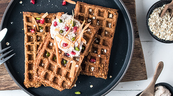 glutenfreier-hafer-moehren-waffeln-inspiration-575x320-41567