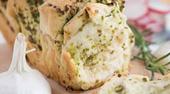 zupfbrot-kraeuter-grillrezept-575x320-5325