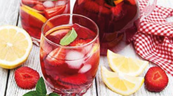 inspriation-sommercocktail-erdbeer-minze-575x320-5215