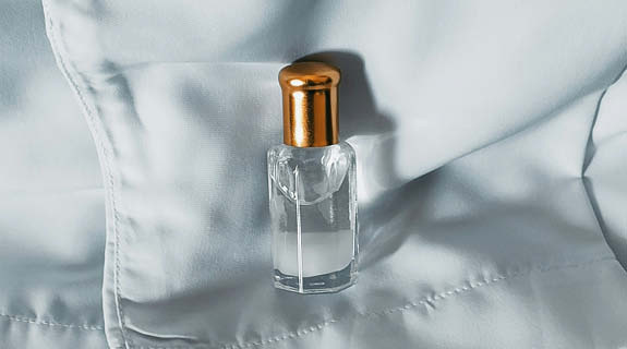 lifestyle-flakon-goldene-kappe-helle-bettlaken-01-25-104474-0