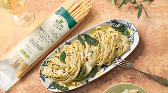 salbeifetuccine-575x320-94605-0