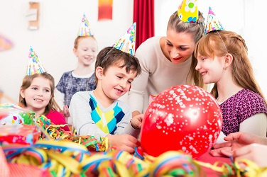 kindergeburtstag-inspiration-spiele-hut-9425