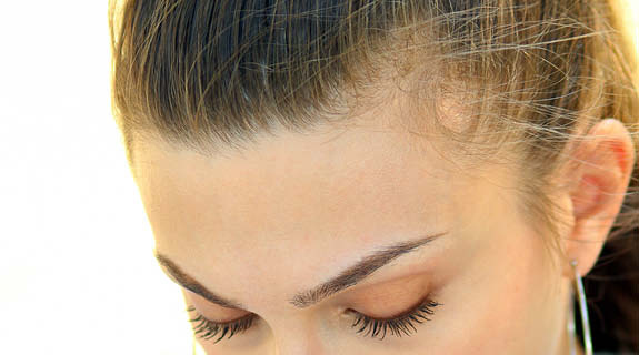 lifestyle-frauenstirn-haaransatz-575x320-90683-0
