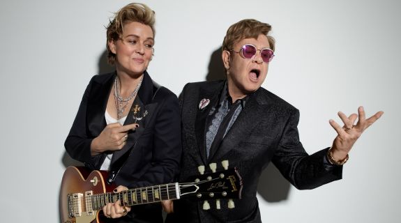 Musiktipps-April-2025_EltonJohn_Bild-lifestyle-575x320 (1).jpg