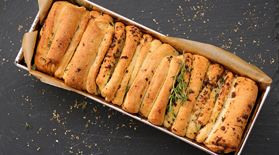 raclette-fondue-faltenbrot-inspiration-575x320-18412