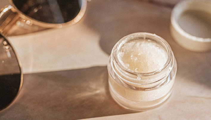 Lifestyle_708 x 405px_Peelingtigel_Schatten_Sonnenbrille_2_25.jpg