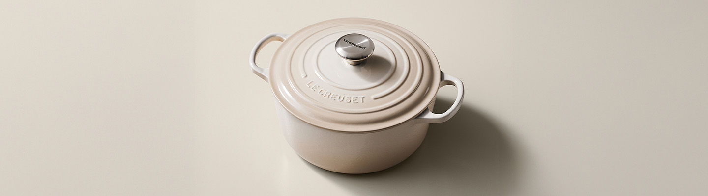 Le Creuset Banner Meringue