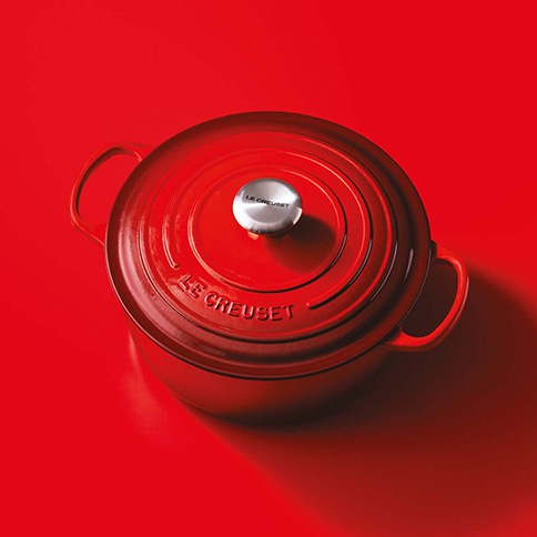 Le Creuset Kachel nach Farbe shoppen kirschrot