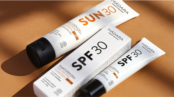 madara-x-muller-brand-page-category-banner-sun-care-sonnenpflege-575x320px-103531-0
