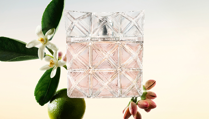 Issey Miyake Lumiere D'Issey