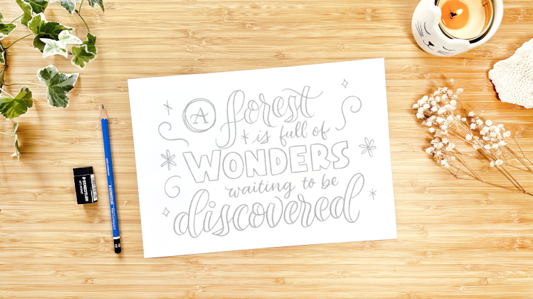 Handlettering mit Bleistift und Radiergummi