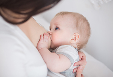 211014_stillen-meinbaby-376x255-58573-0
