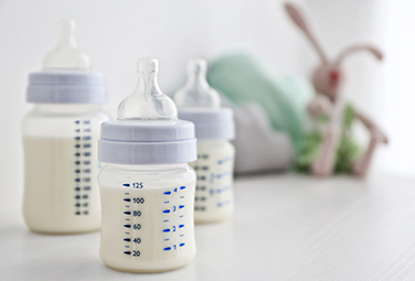 211112_milchaufbewahrung-meinbaby-376x255-60734-1