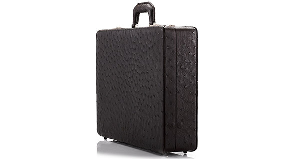 aktenkoffer-braun-silber-seitlich-575x320-32728