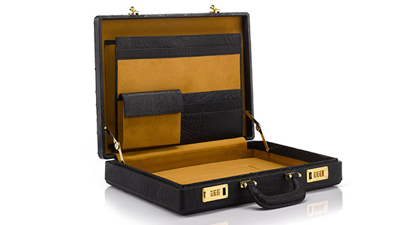 aktenkoffer-schwarz-matt-gold-presto-575x320-32724