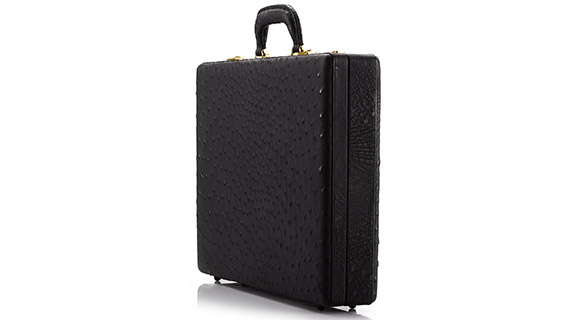 aktenkoffer-schwarz-matt-gold-presto-seitlich-575x320-32725