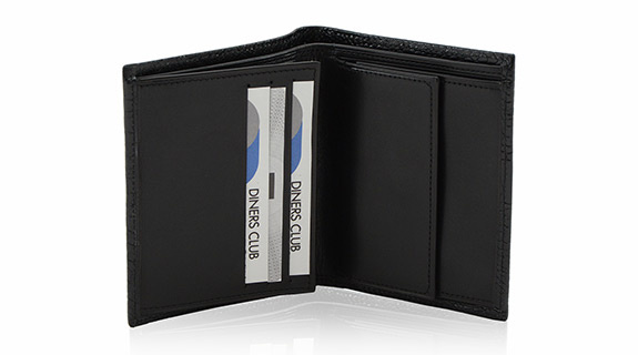 portemonnaie-damen-schwarz-glaenzend-klein-575x320-6050