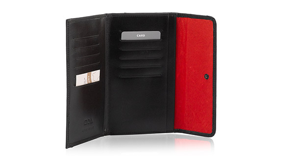 portemonnaie-schwarz-matt-gross-innen-575x320-6043