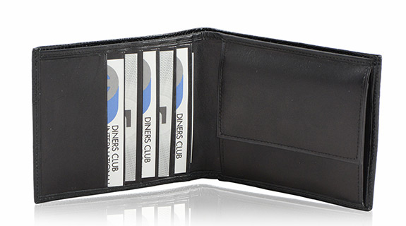 portemonnaies-herren-schwarz-glaenzend-klein-575x320-6069