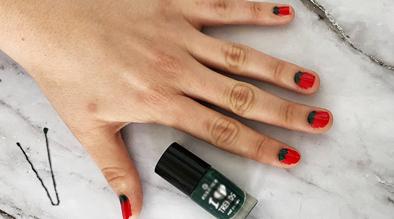 erdbeere-nagel-575x320-2-24426