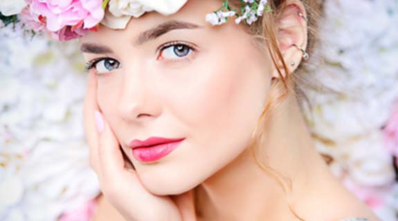 pressed-rose-rosa-trendfarbe-makeup-inspiration-575x320-19949